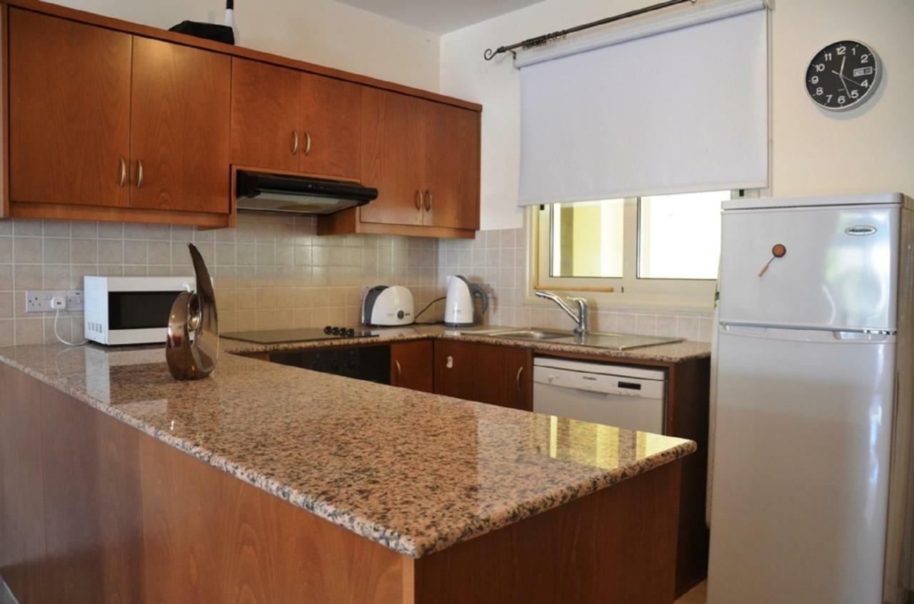 Ground Floor One Bedroom Apartment B2, 3 Pools, Free Wifi Peyia Luaran gambar