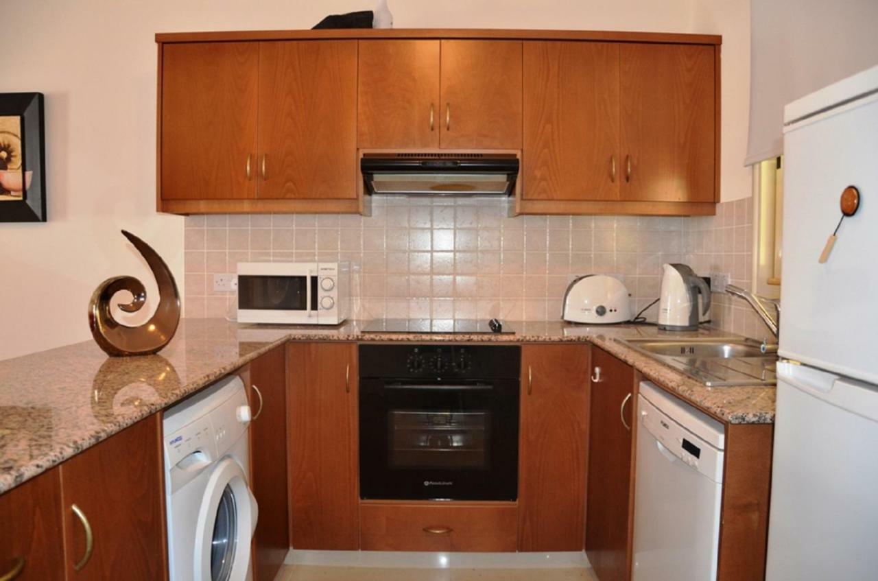 Ground Floor One Bedroom Apartment B2, 3 Pools, Free Wifi Peyia Luaran gambar