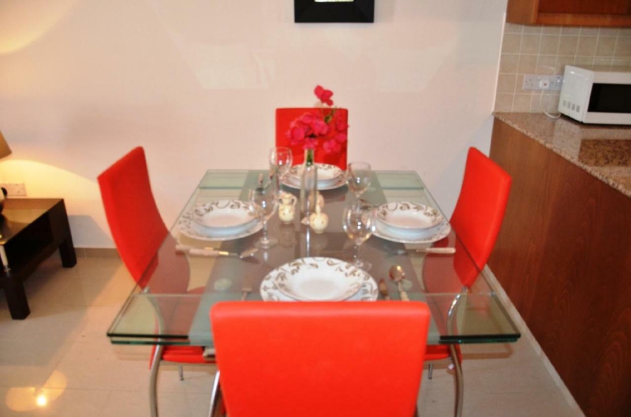 Ground Floor One Bedroom Apartment B2, 3 Pools, Free Wifi Peyia Luaran gambar